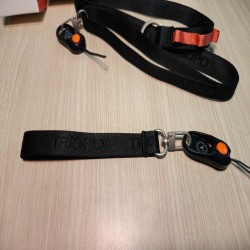thumbnail Dây đeo máy ảnh Triopo 2in1 vừa đeo cổ vừa đeo tay SA-01 - 1
