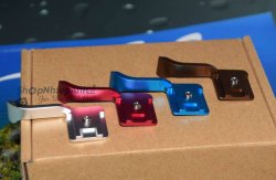 thumbnail Hot shoe thumb grip -tay cầm giữ vững máy màu xanh/ nâu