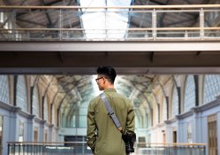 thumbnail Peak Design Slide Camera SL-AS-3 - Slide Gray - 4